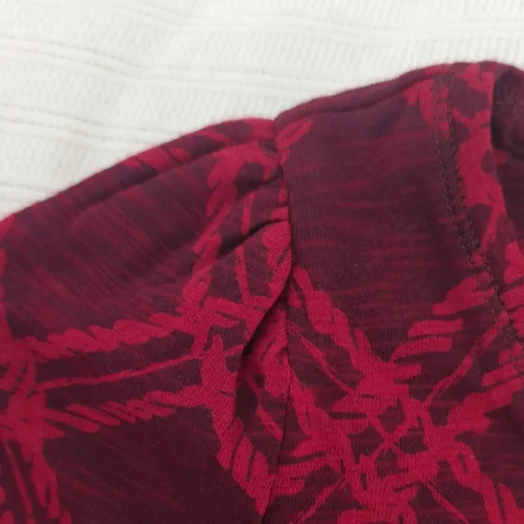 White House Black Market Red Patterned Top - Picture 3 of 5